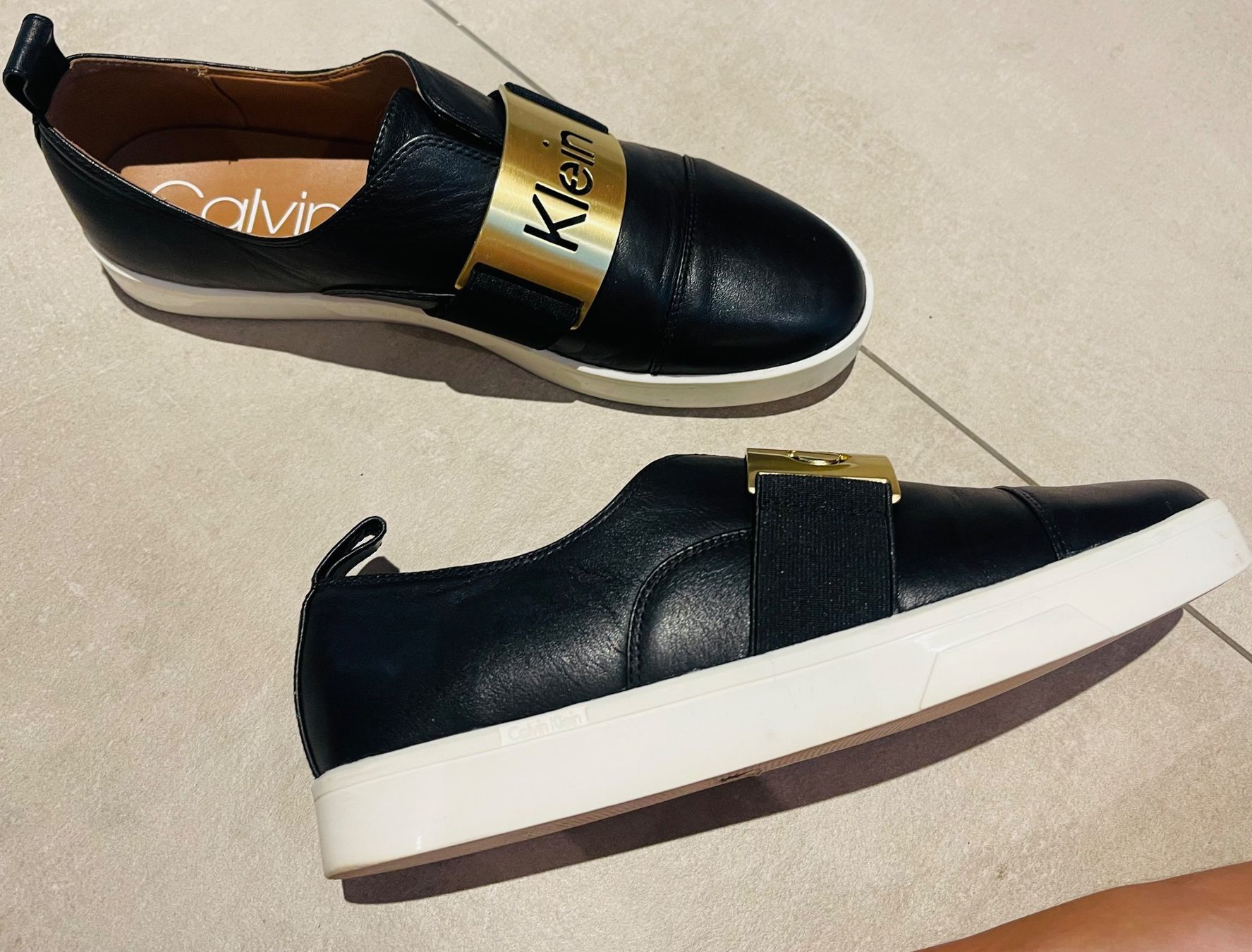 Calvin Klein Scarpe da donna: Damen Leder Schuhe  Calvin Klein grosse 40 – Usato da Leibstadt venduto da Ukrainelvivvorever 1