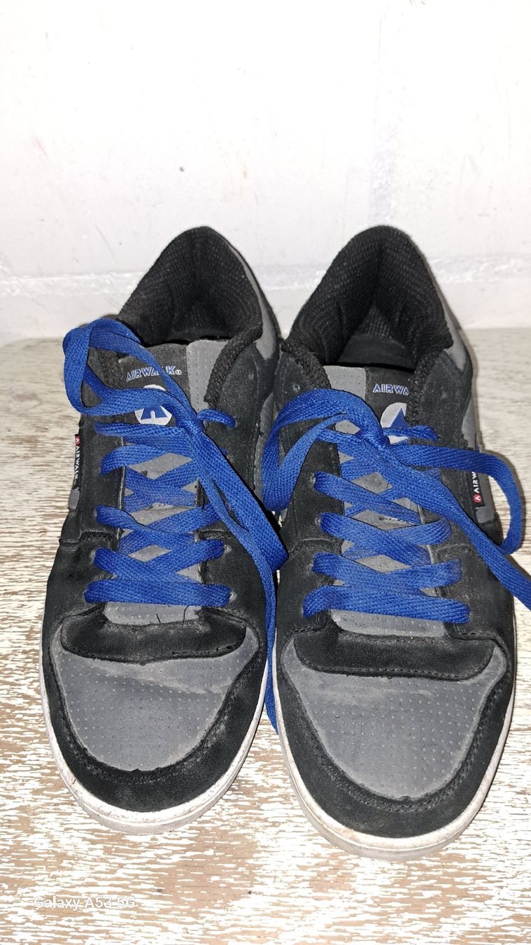 Scarpe per ragazzi: Airwalk Freizeitschuhe Gr. 45 – Usato da Röthenbach Hbsee venduto da Persy40