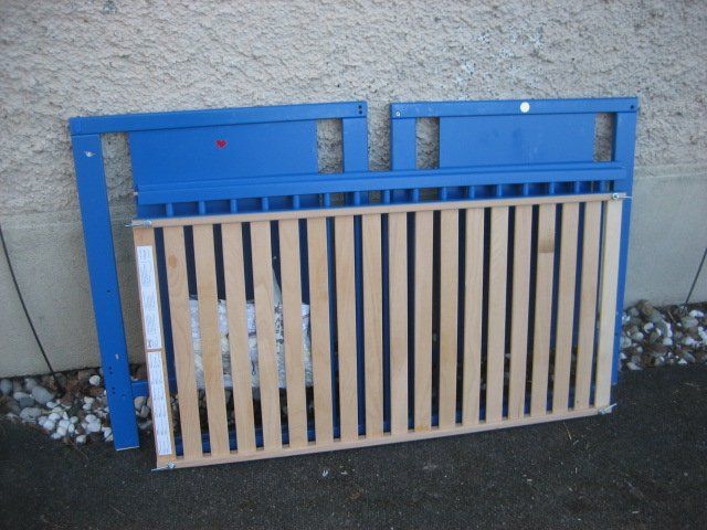 Letti: Kinderbett blau – Usato da Winterthur venduto da Lunaticalpha1 1