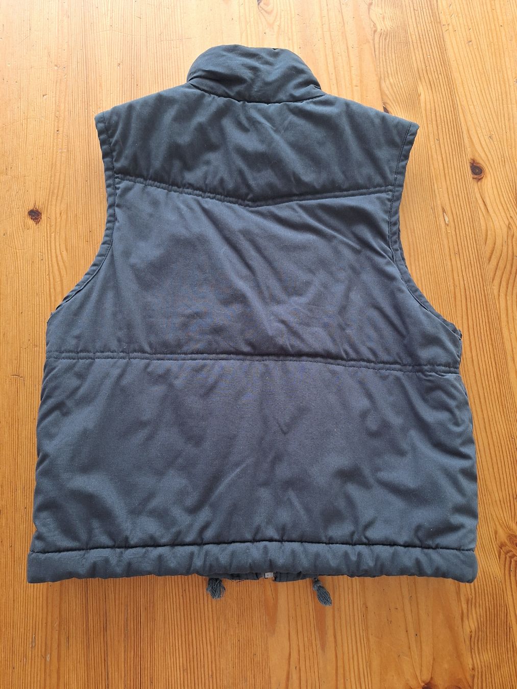 Altro abbigliamento per bambino: Gilet Grösse 104 – Usato da Aesch BL venduto da ChezToKa 1