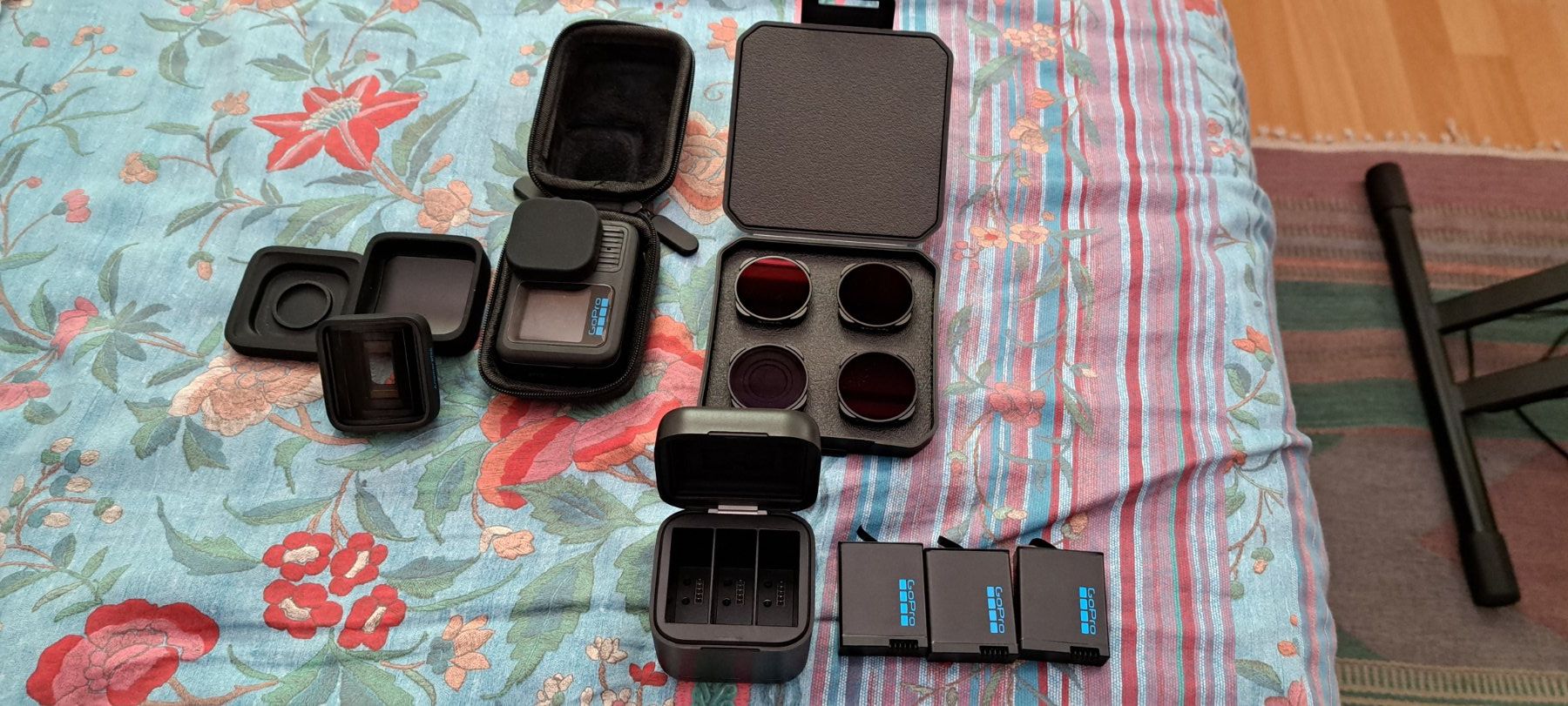 Appareil photo: Go pro 13 + Full Cinema set – D'occasion à Ste-Croix par igo_ph8y