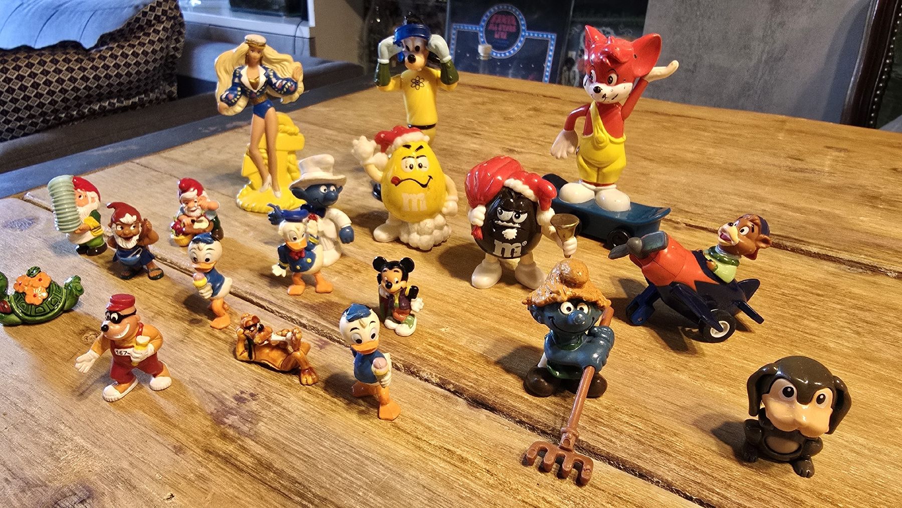 Figurines: Alte Sammelfiguren Konvolut  – D'occasion à hinwil par Perlinchi 2