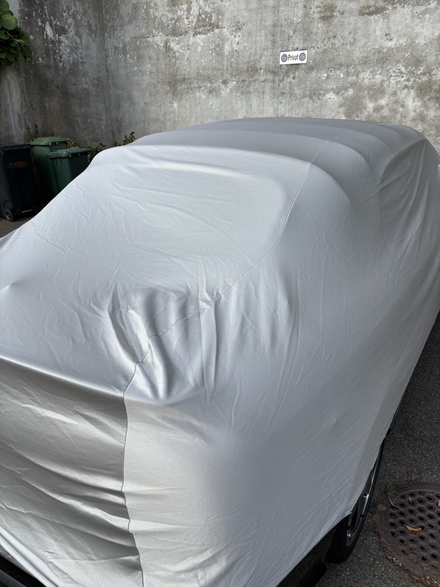 Mercedes-Benz Tutti pezzi di ricambio auto: Car Cover Mercedes-Benz Grey Soft Interior Use – Usato da Rüschlikon venduto da ArnaudEichenberger 3