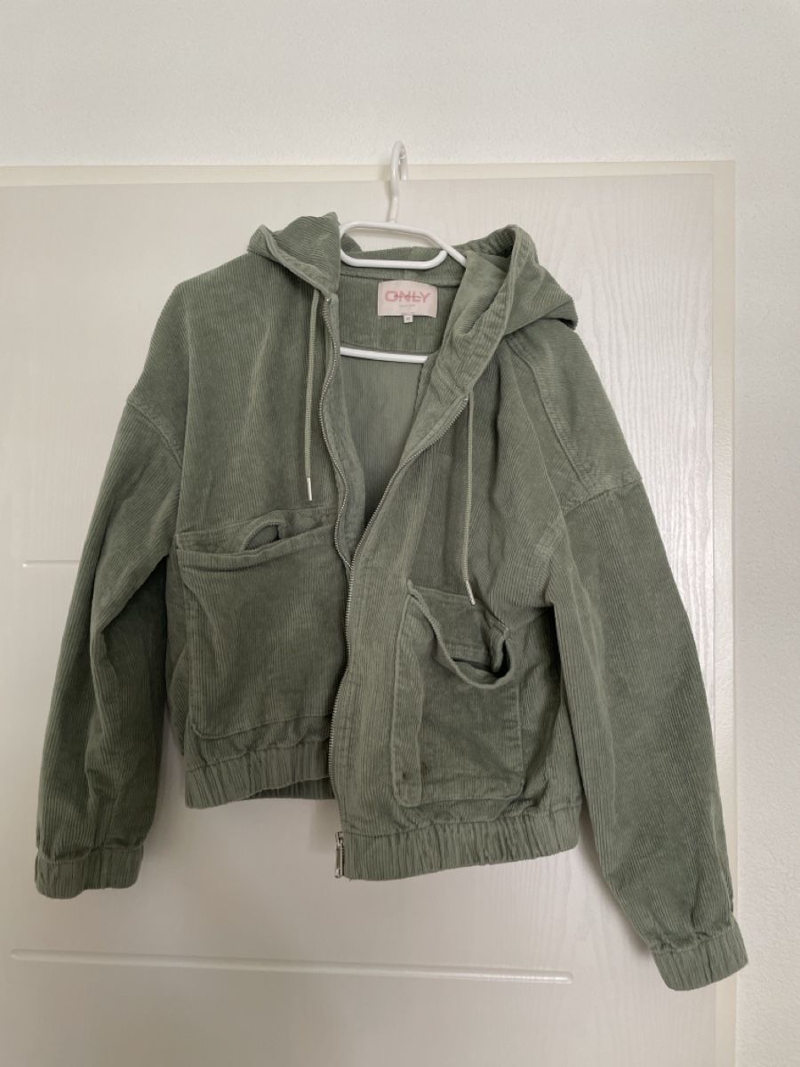 Only Jacken: Mint-grüne Kordjacke, M – Neu (gemäss Beschreibung) aus Teufenthal AG von kur_56