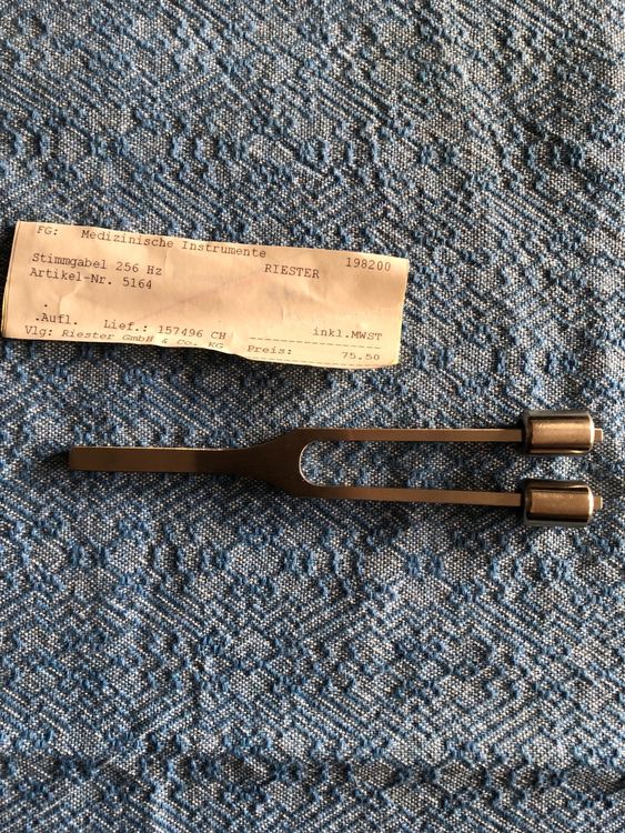 KEQAR Stimmgabel A440 Hz Edelstahl - Für Musikinstrumente Mit Schwarzer Aufbewahrungstasche