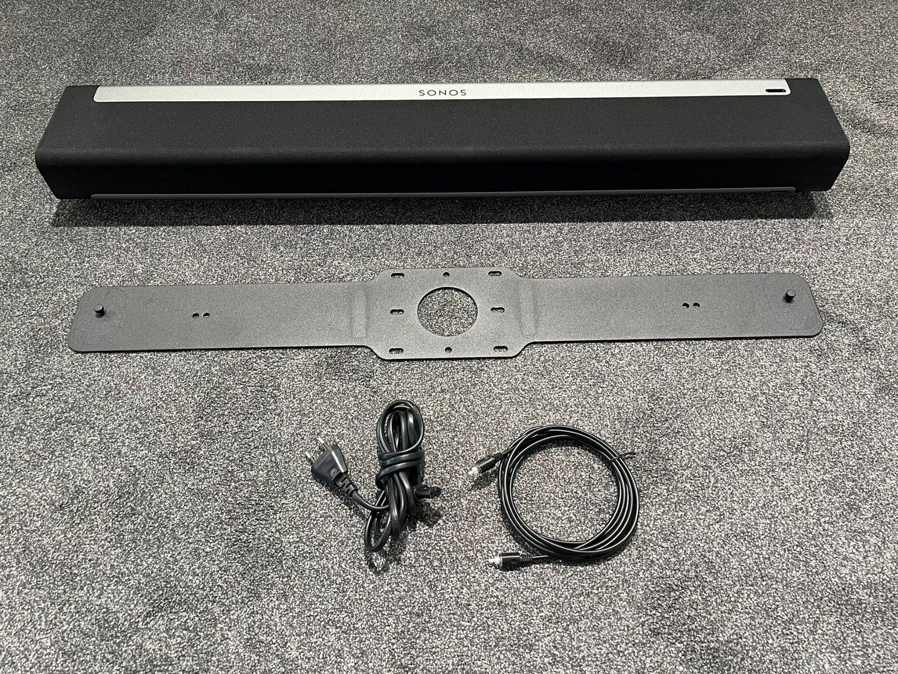 Sonos Lautsprecher: Sonos Playbar mit Halterung – Gebraucht aus Hochdorf von av-electronics