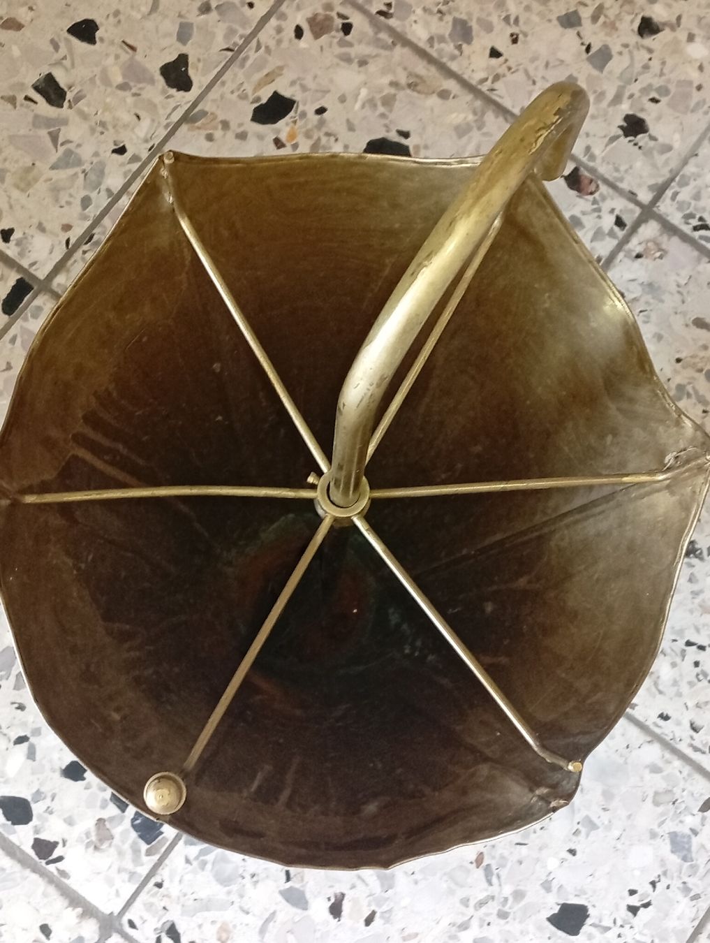 Altri mobili per ufficio: Schirmständer Messing Vintage 1950 Jahre. – Usato da Engelburg venduto da CH.Me 4