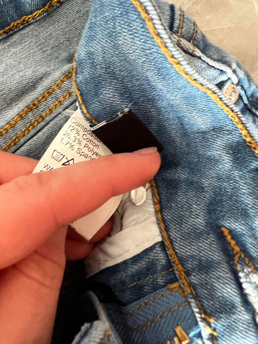 Pantaloni: Neues Shorts S – Nuovo e nell'imballaggio originale da Riehen venduto da edu_92w7 7