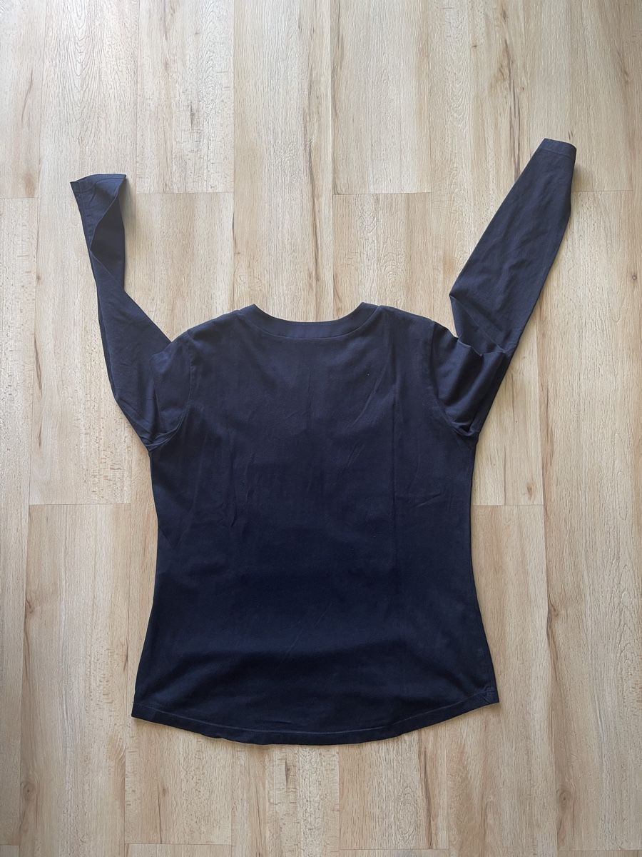 T-shirt: Pull noir River Woods femme L occasion – Usato da Kloten venduto da Vermicelles 2