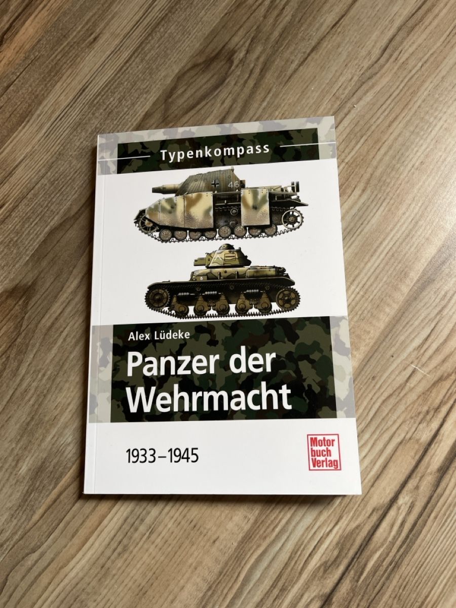 Bücher: Panzer Buch  – Gebraucht aus Klosters von cat3411