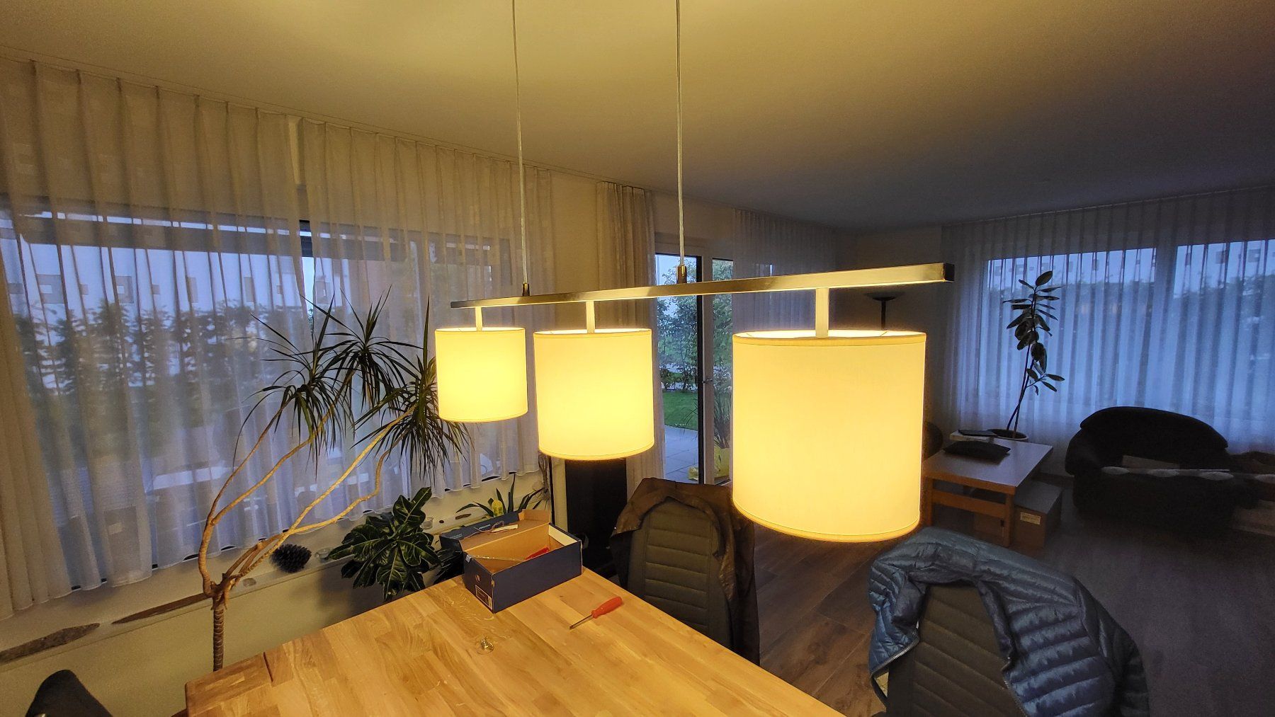 Lampadari & plafoniere: Wohnzimmerlampe – Usato da Weinfelden venduto da Zebi22 2