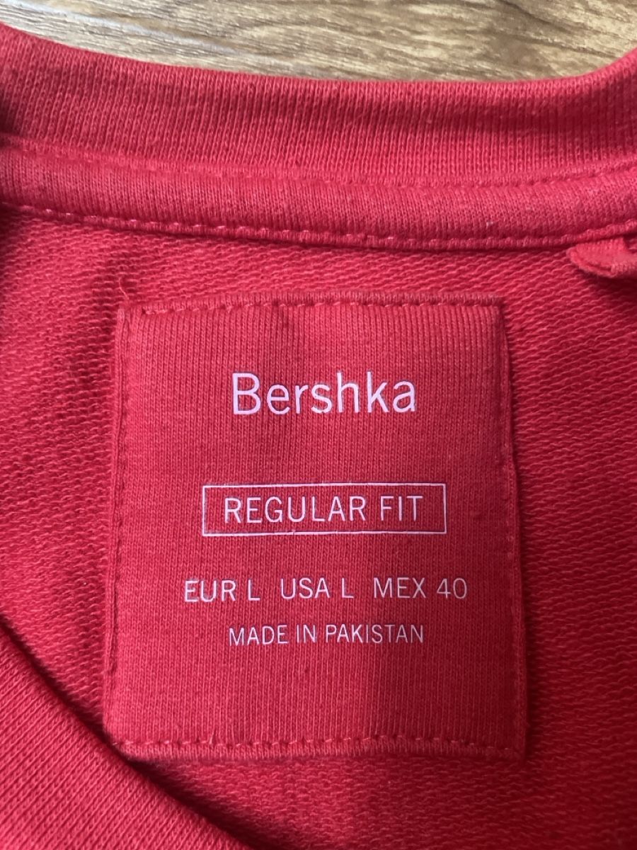 Bershka Pullover & Sweatshirts: Pullover  – Gebraucht aus Unterseen von Panini56 3