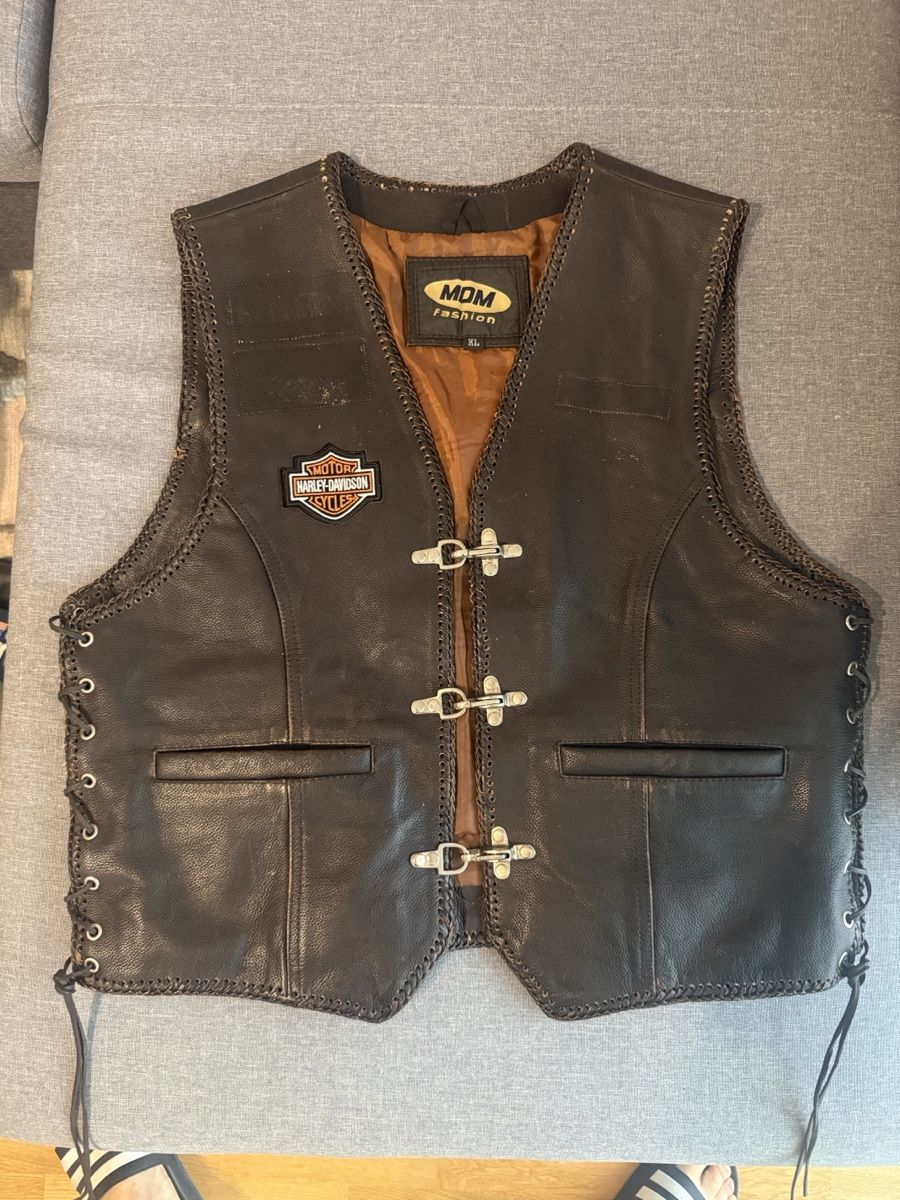 Harley-Davidson Gilets & Westen: Harley-Davidson Leder Weste XL  – Gebraucht aus Horw von Gaben007