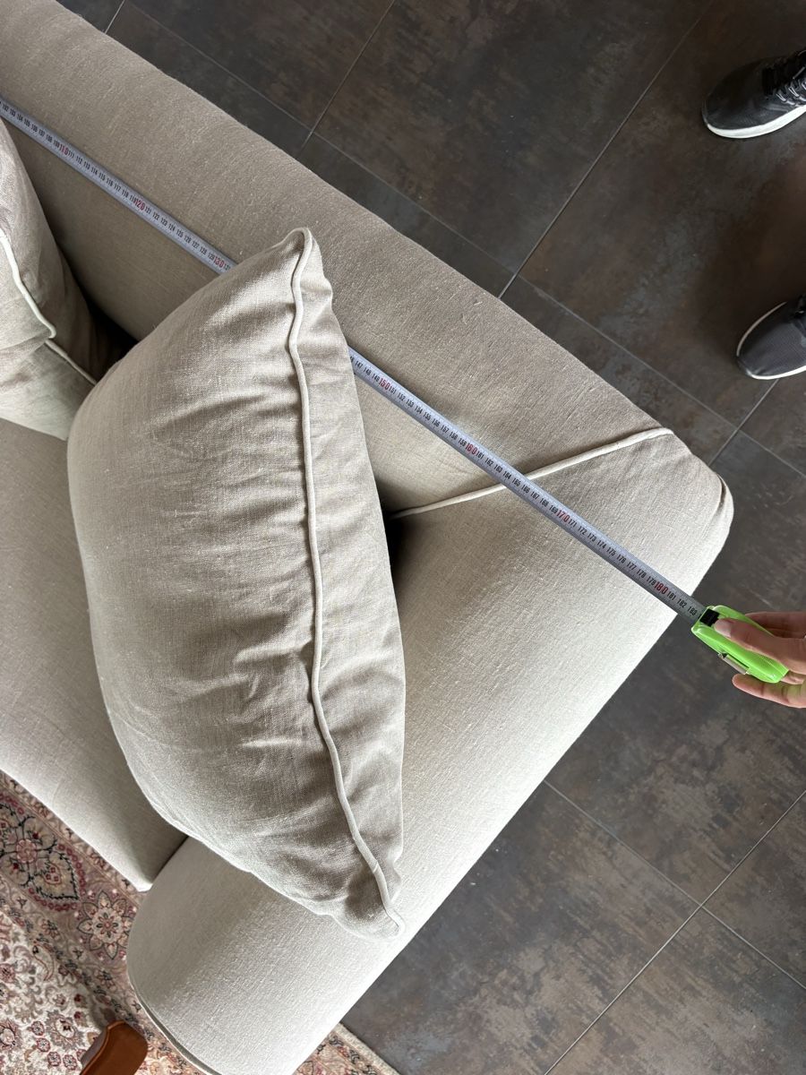 Sofas: Beige chic couch in good condition  – Gebraucht aus La Conversion von chi_td5v 3