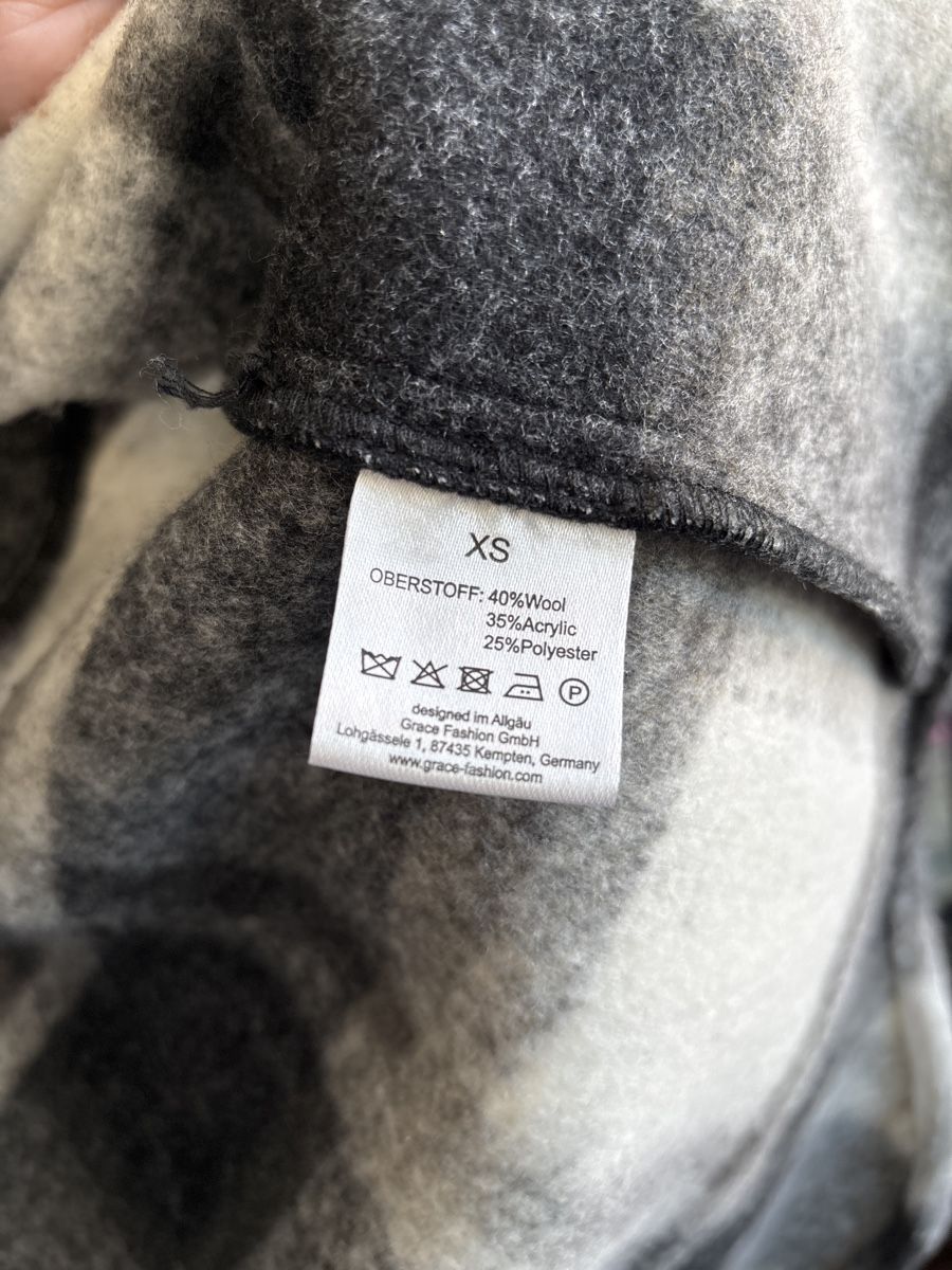 Cappotti: Warm checked wool blend coat, XS – Usato da Zug venduto da MyraTho 3
