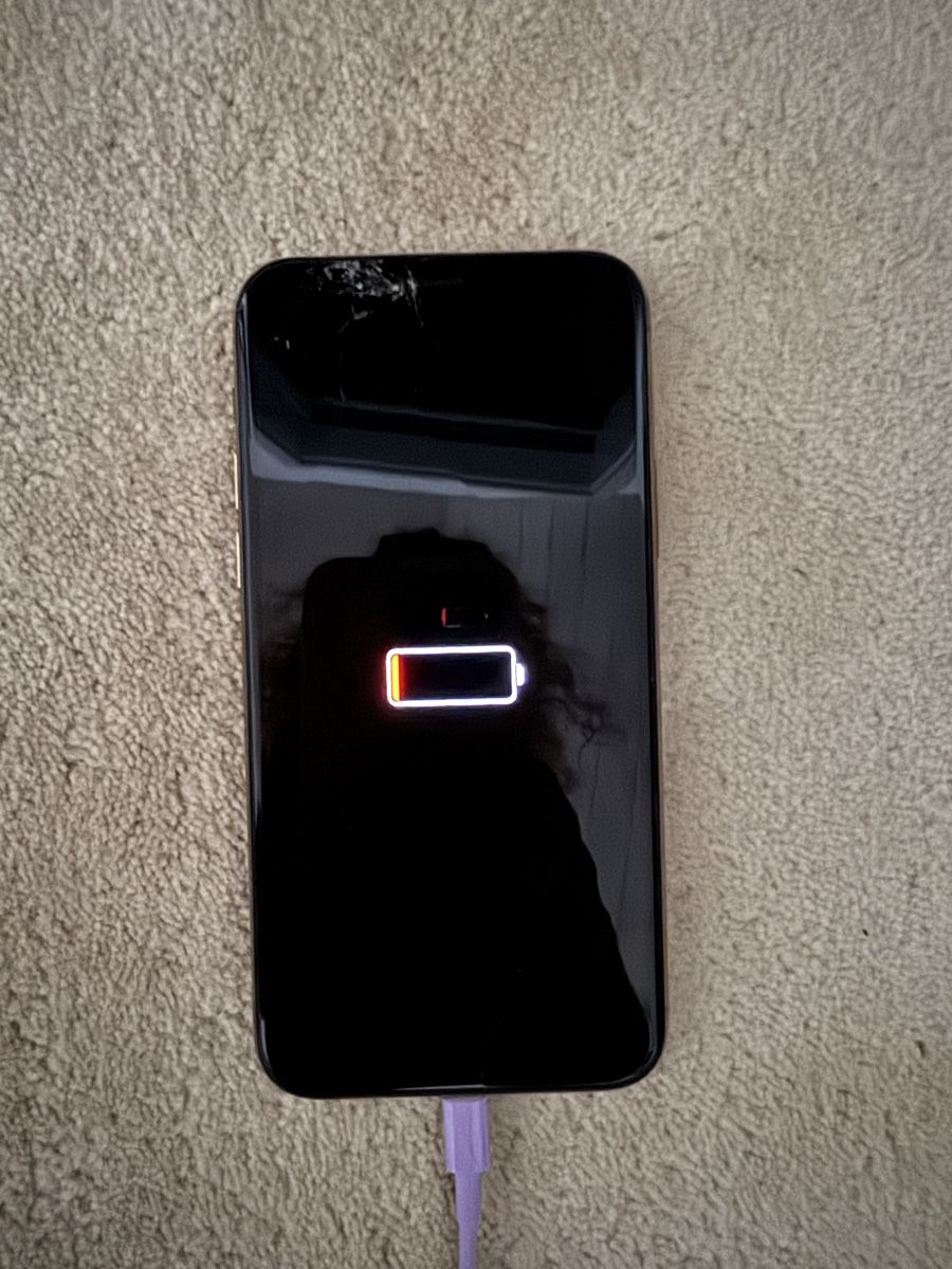 Apple Handys / Smartphones: Iphone 11 Pro ab 1 Fr. – Defekt aus Pfaffhausen von topitopi 2