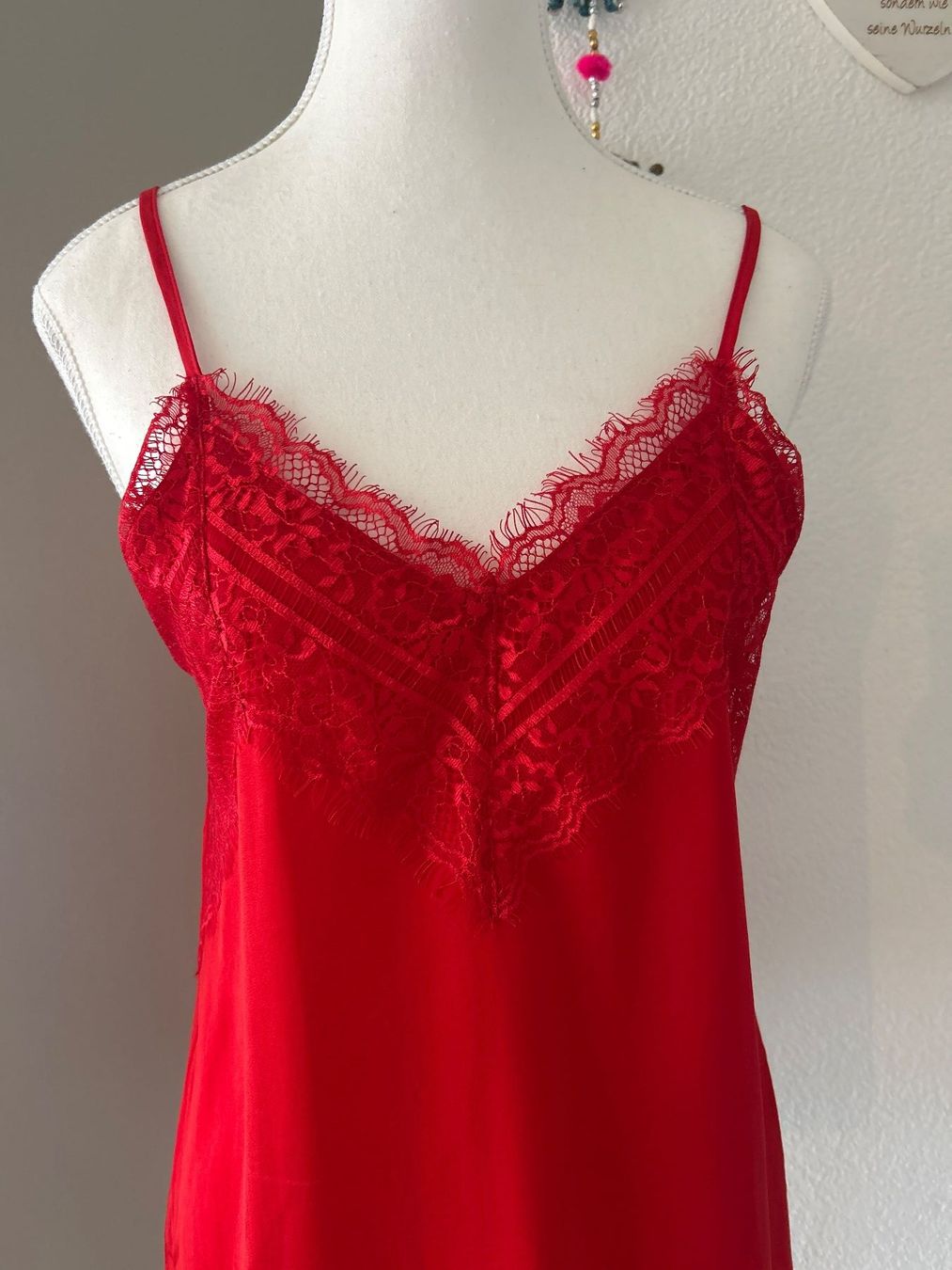 Vero Moda Top: Top mit Spitze rot von Vero Moda Gr. XS – Usato da Brunnen venduto da Nala2929 1
