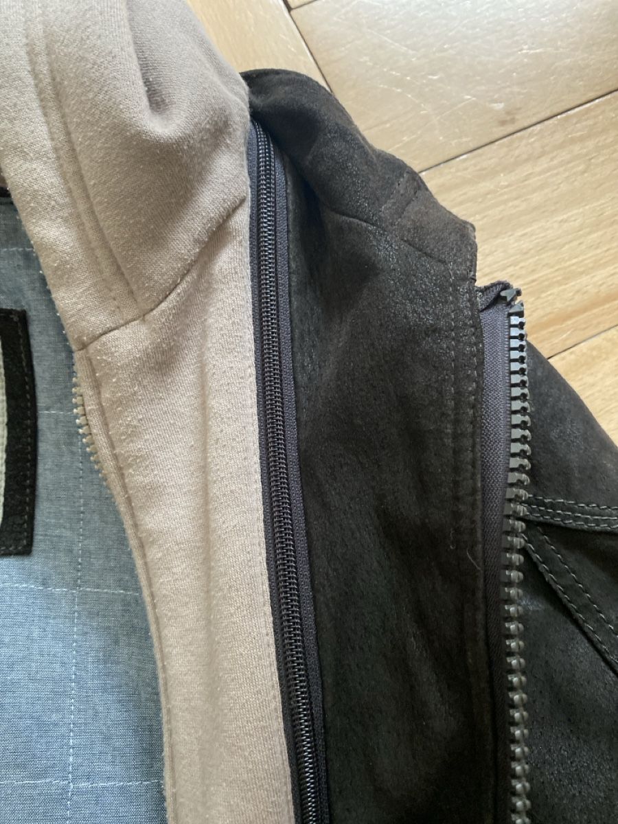 Jacken: Echtleder jacke mit abnehmbarer kapuze – Gebraucht aus zürich von extrabacon95 2