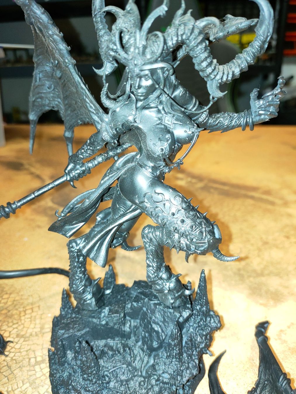 Modellbausätze & Standmodelle: Dämonin für Warhammer oder ähnliches geeignet – Gebraucht aus Baden von Araneus 2