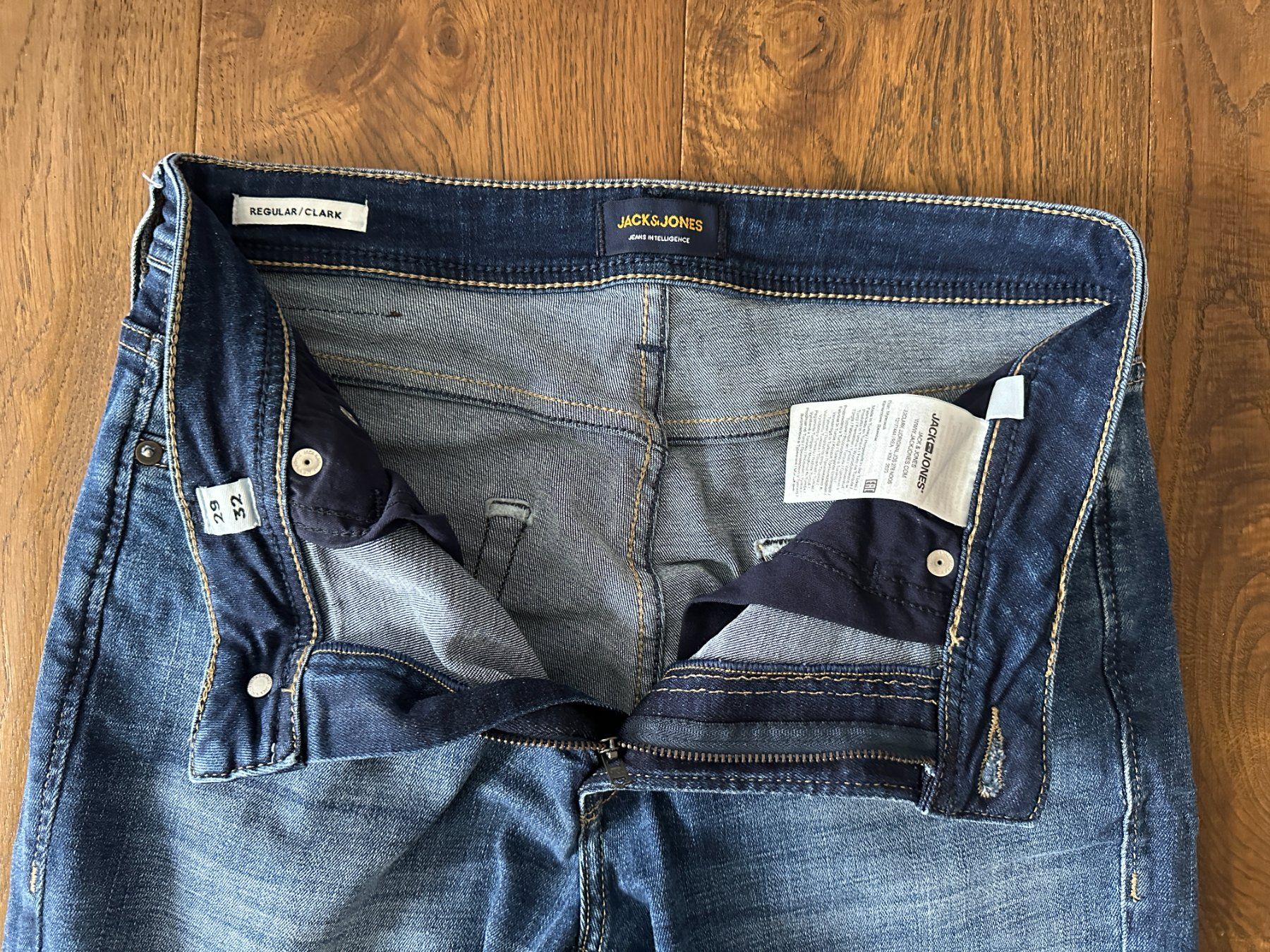 Jack & Jones Jeans: Jack & Jones Jeans, Grösse 32/32, neu – Nuovo (secondo la descrizione) da Burgdorf venduto da Luluk27 2
