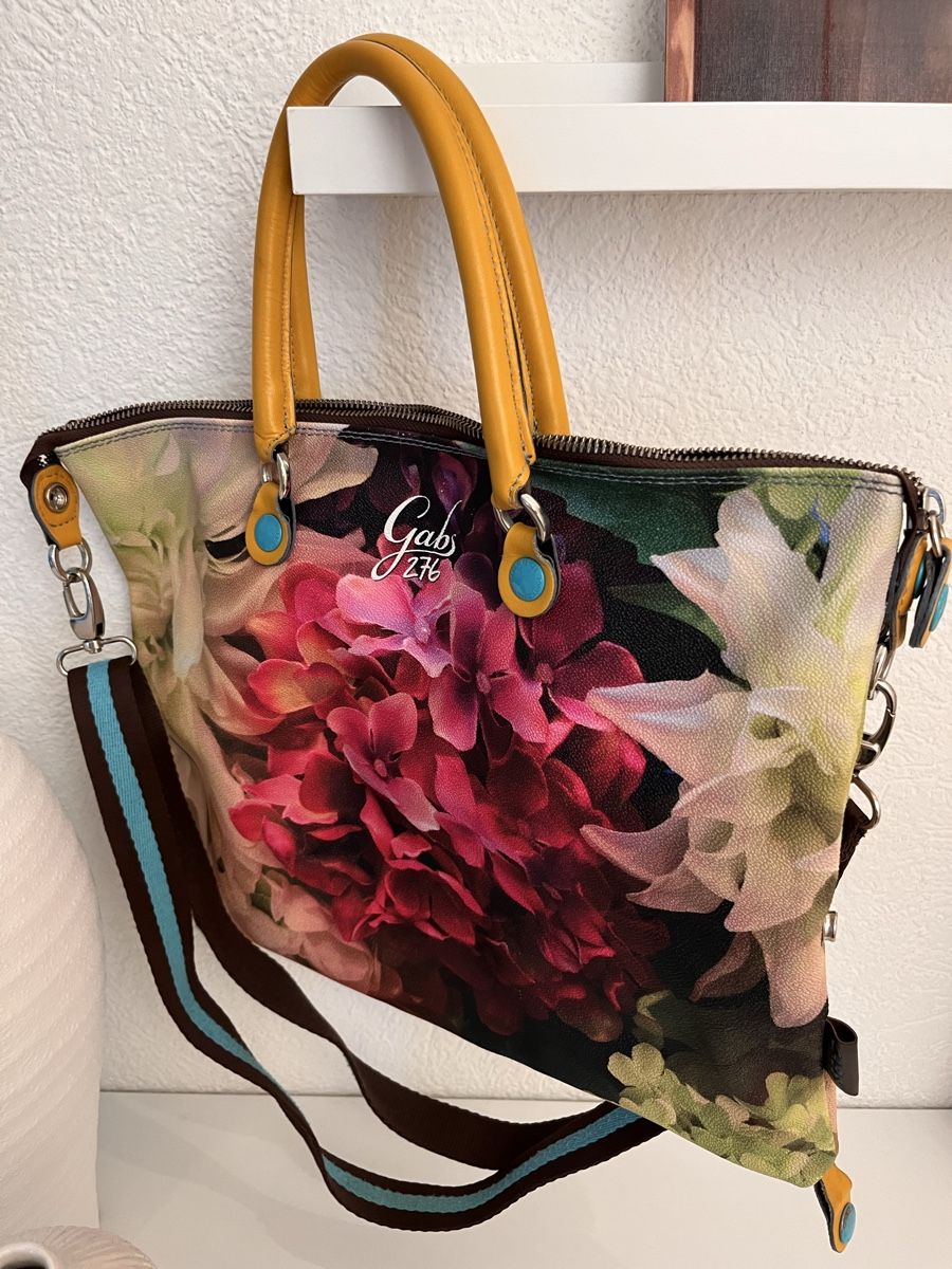 Gabs Borse da donna: GABS-Tasche mit Blumenprint. 3fach wandelbar – Usato da Regensdorf venduto da cor_72rm