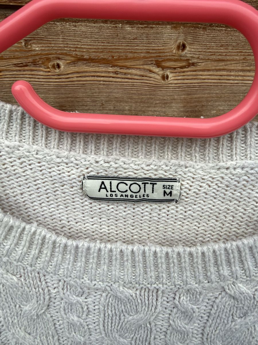 Blusen, T-Shirts & Tops: Pull en maille torsadée Alcott – Gebraucht aus Genève von Justine96 2