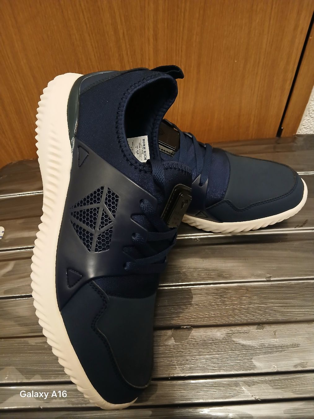 Scarpe da uomo: Baskets Born Rich neuves jamais portées – Nuovo e nell'imballaggio originale da Genève venduto da Martinbng 5