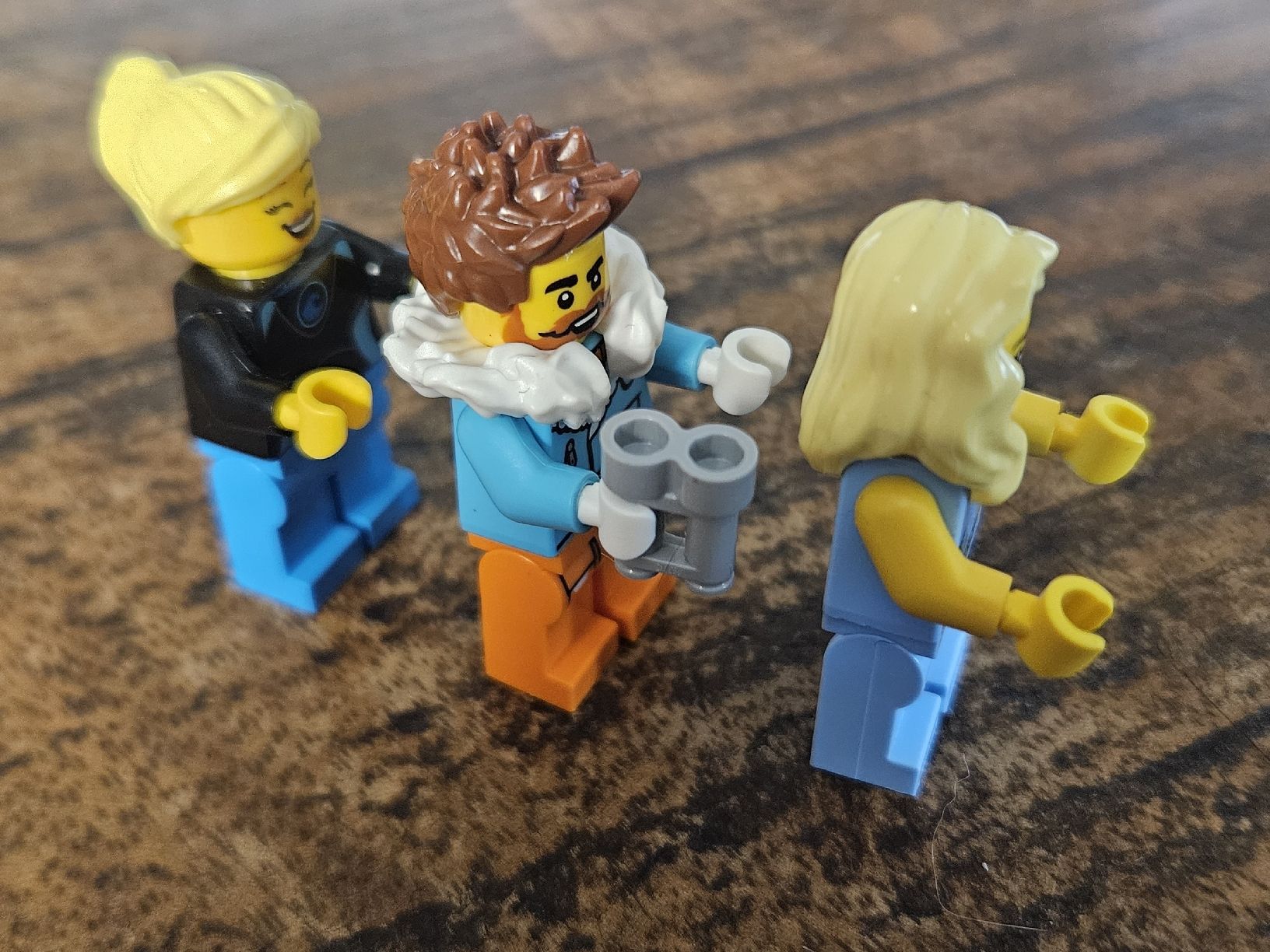 Lego Kit di costruzioni: lego lot de 3 figurines  – Usato da Confignon venduto da Ecrofigs 3