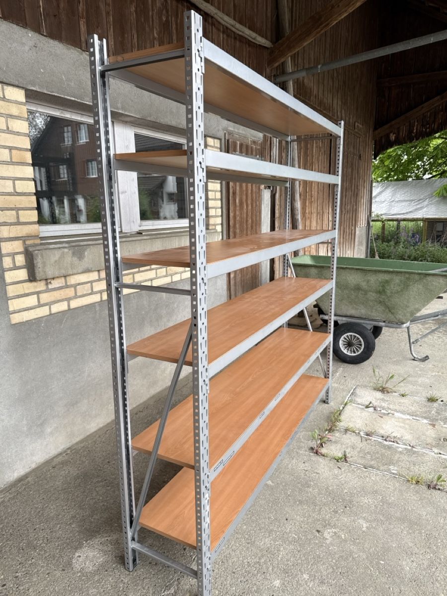 Scaffali: Grosses, robustes Schwerlastregal mit 6 Tablaren – Usato da Effretikon venduto da a.husejni01 1