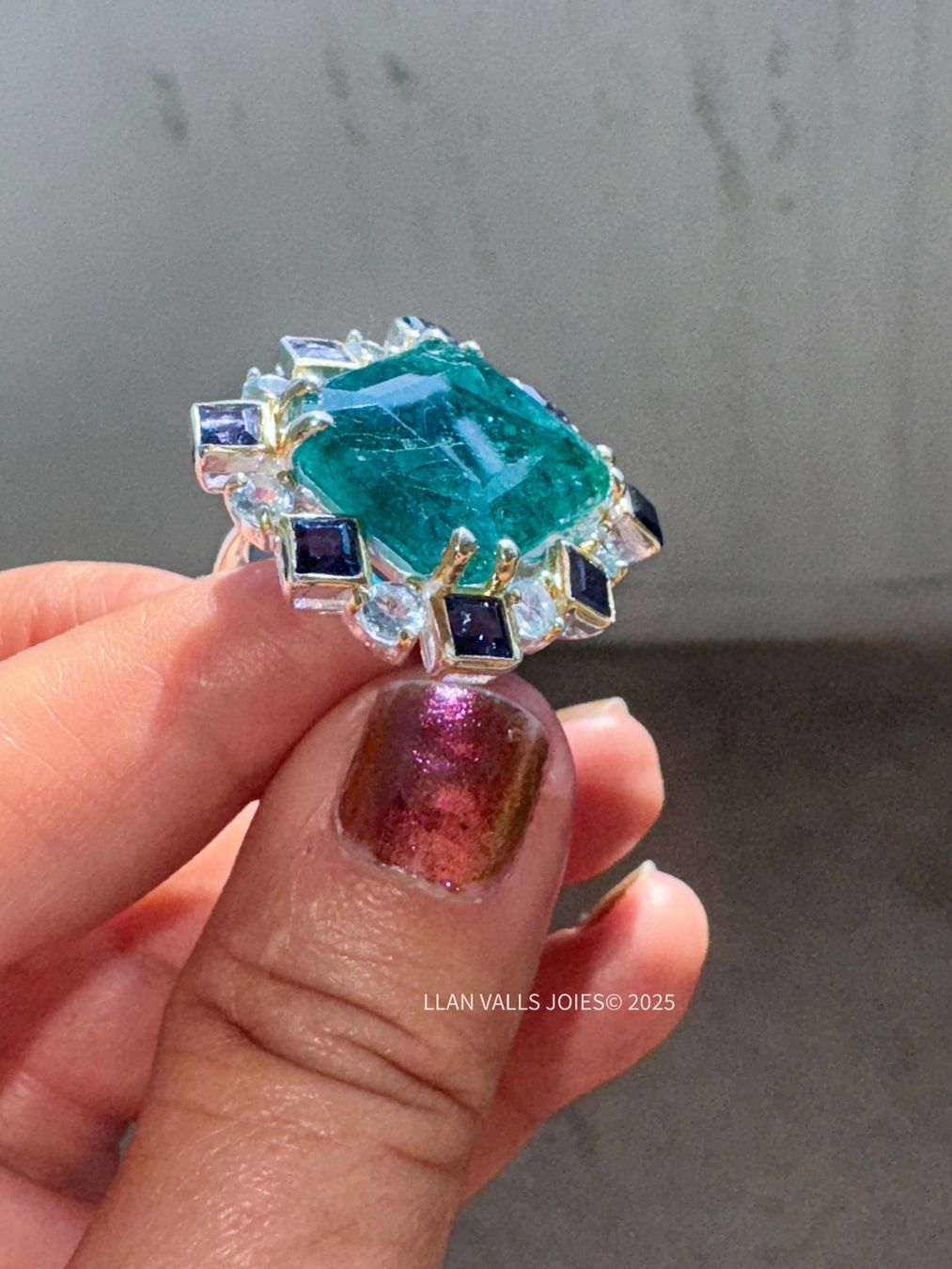 Llan Valls Joies Anelli: Architectural SS925 Ring Green Beryl, Iolites & Blue Topazes – Usato da Birsfelden venduto da Brut-Reserve 1