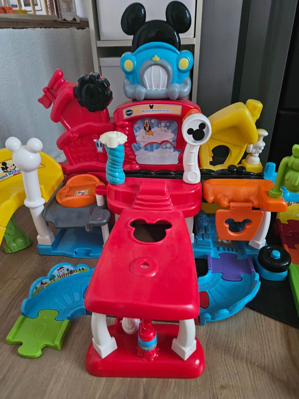 Vtech Giocattoli: Vtech Tut Tut Mickey Autowerkstatt gebraucht – Usato da leuzigen venduto da manuela031 1
