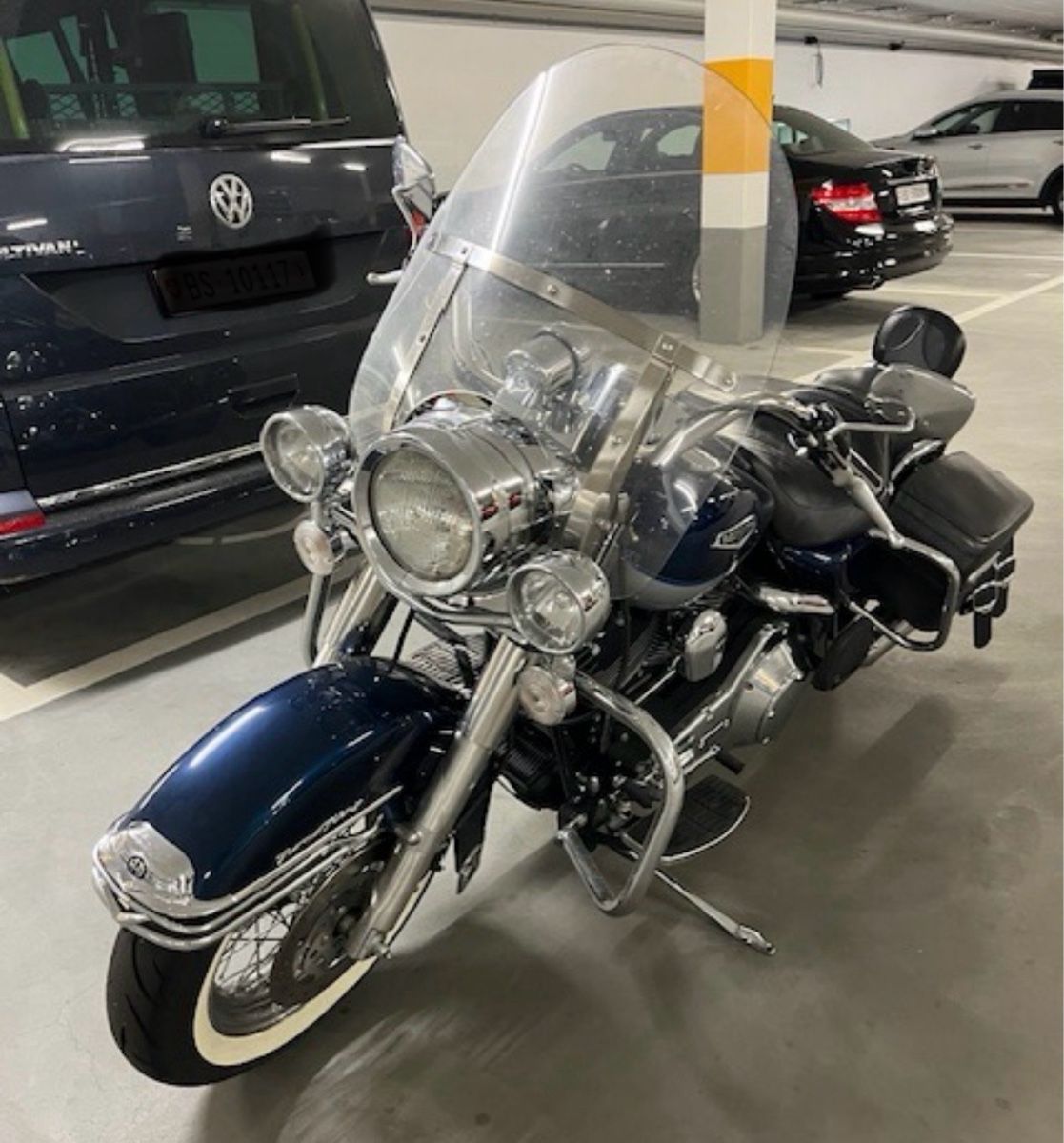 Harley-Davidson Touring: Harley Davidson FLHRCI Road King Class mit Kess Tech – Usato da Luzern venduto da CocoLoco82