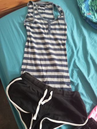 Trägershirt & Shorts