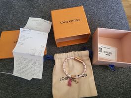 Louis Vuitton Armband mit Häschen Anhänger