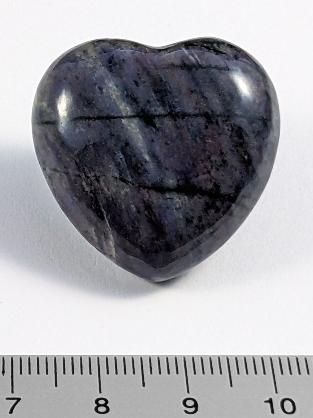 Minerali & Pietre curative: Dumortierit herz 30mm, 19 Gramm – Nuovo e nell'imballaggio originale da Meilen venduto da StoneGarden