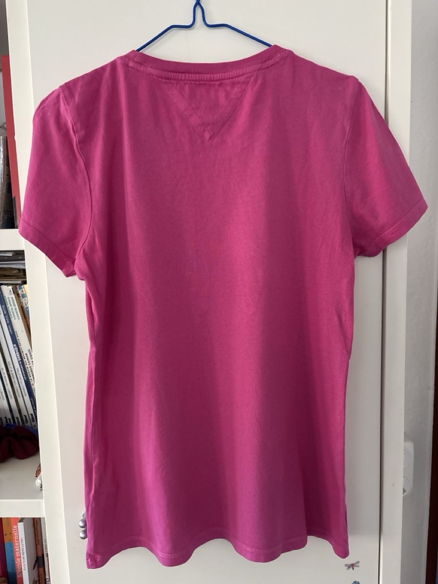 T-Shirts: Tommy Jeans Gr.XS – Gebraucht aus Baden von frb_2cjk 1