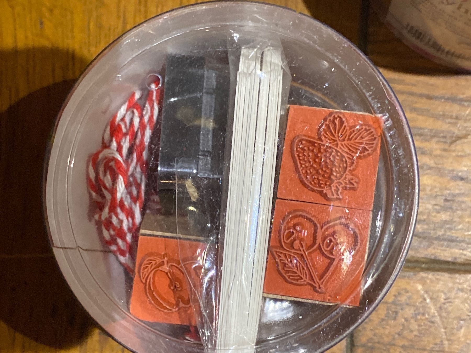 Timbri: stempel fruchtchen tampon fruits – Nuovo e nell'imballaggio originale da Lajoux JU venduto da Briard0 4