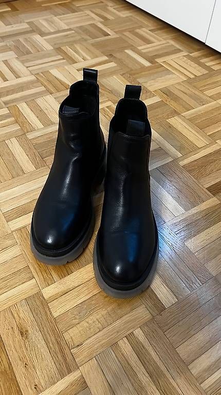 Scarpe da donna: Damenstiefel Marco Polo ,Grösse 39 – Usato da St.Gallen venduto da auditdi 3