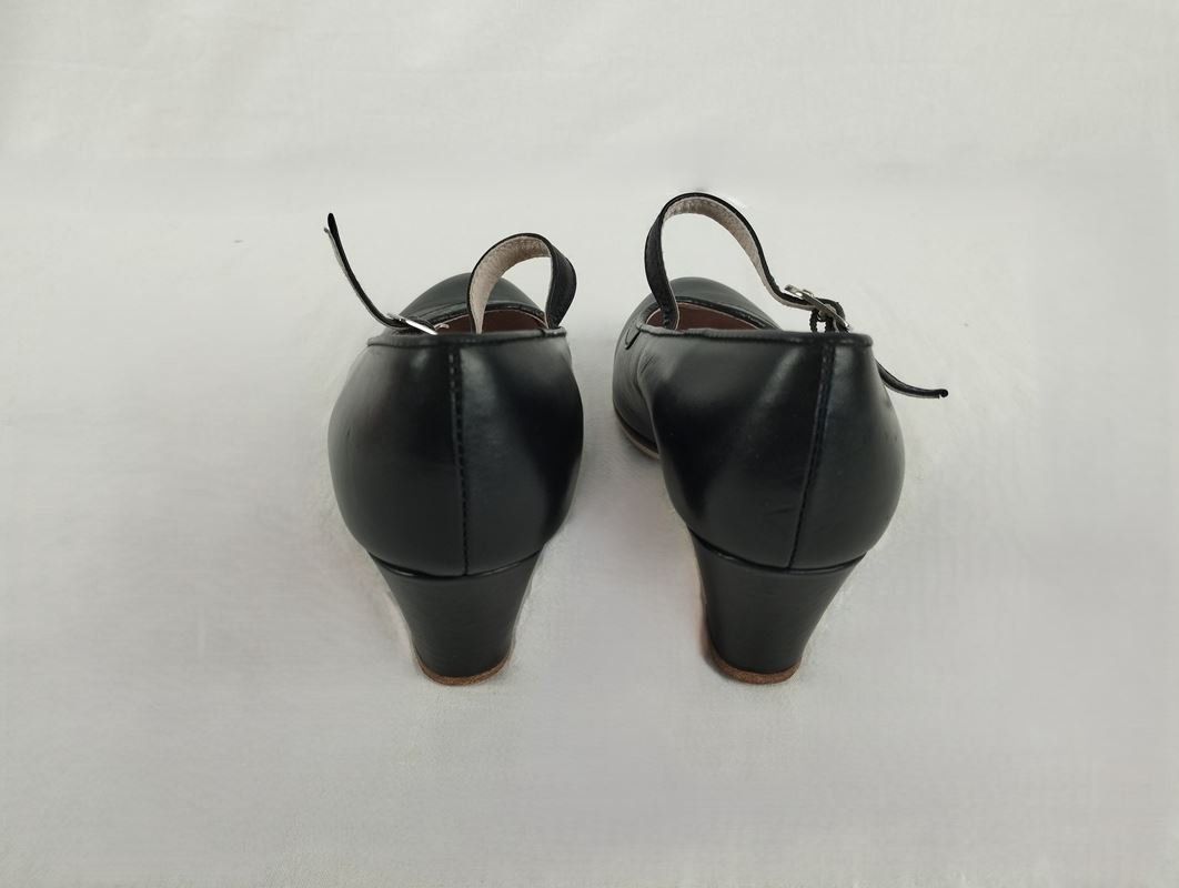 Scarpe da donna: BALL PILMAR echte Flamencoschuhe Gr. 37 – Usato da Schübelbach venduto da Restwert_Schubelbach 5