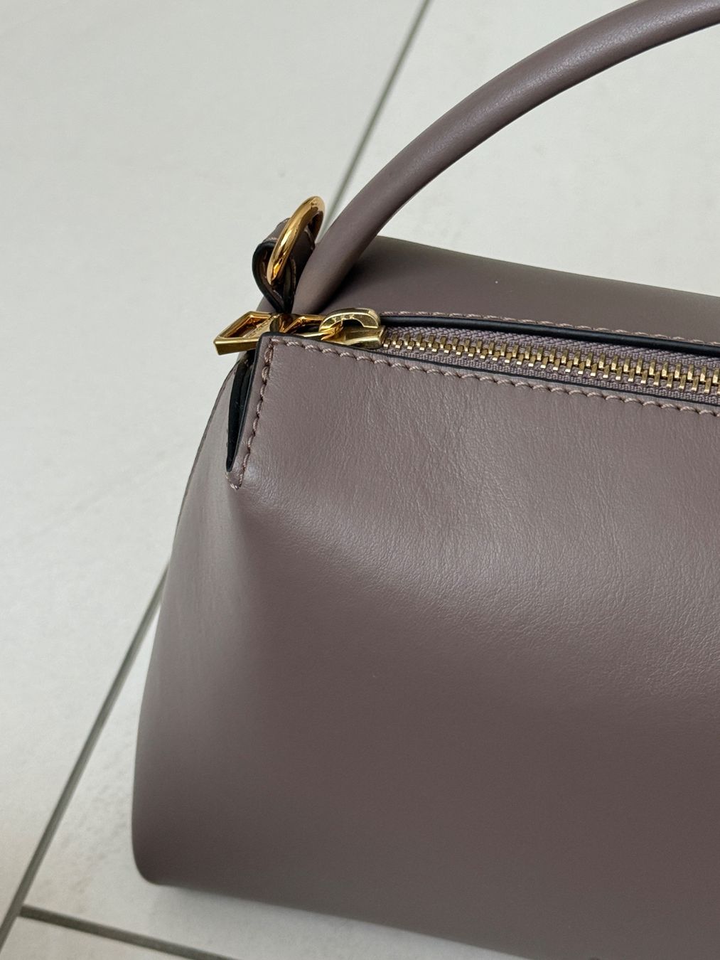Jw Anderson Borse da donna: JW Anderson Leder Handtasche – Usato da Richterswil venduto da sho_6cfh 3