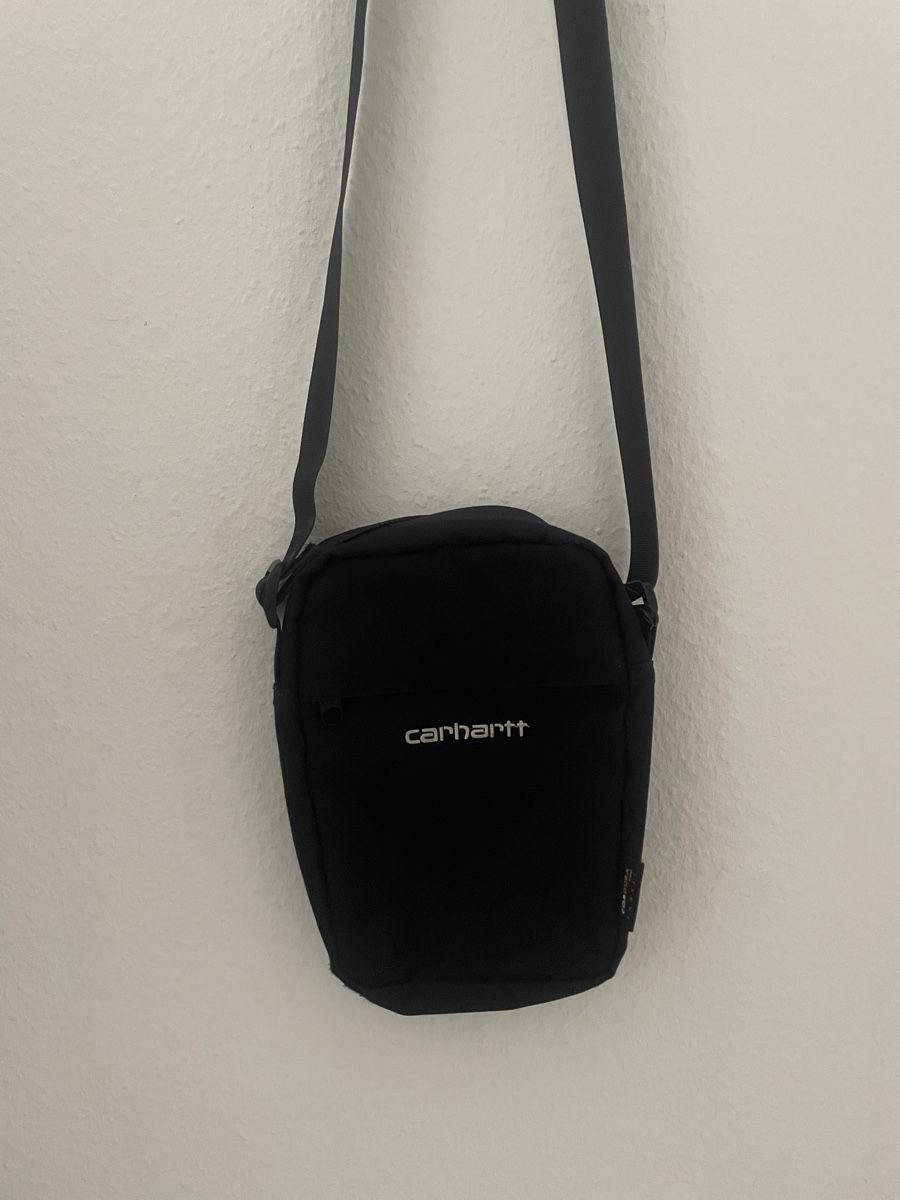 Carhartt Taschen: Carhartt Bauchtasche – Gebraucht aus Ettingen von ale_q6zz