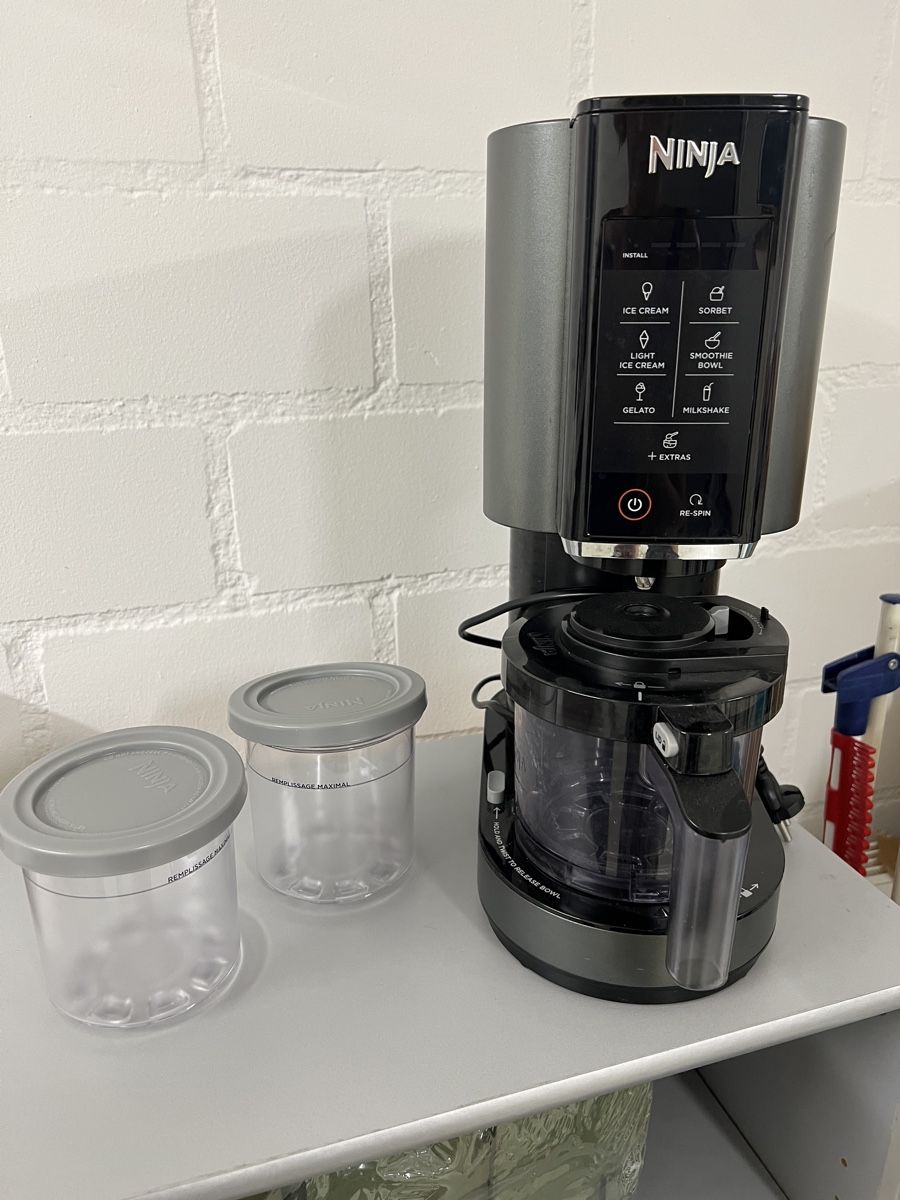 Elettrodomestici da cucina: Selten benutzte Ninja Creami Eismaschine – Usato da Wädenswil venduto da maschnu