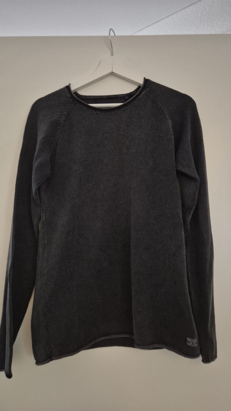 We Pulls & Sweat-shirts: WE Pullover, Herren, Grösse S, Dunkelgrau – D'occasion à St. Gallen par justmeeee