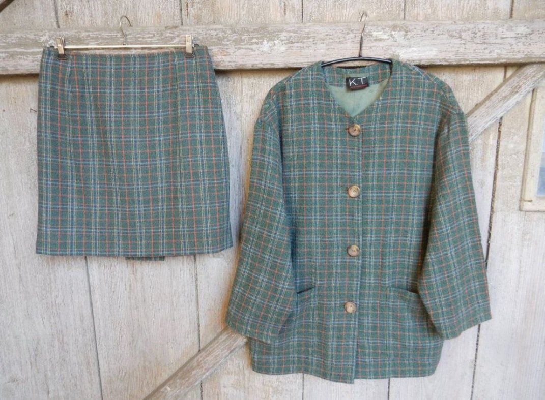 Completi & Tailleur: Ensemble 2 pièces    70 % Wolle – Usato da Crissier venduto da han_qn9v