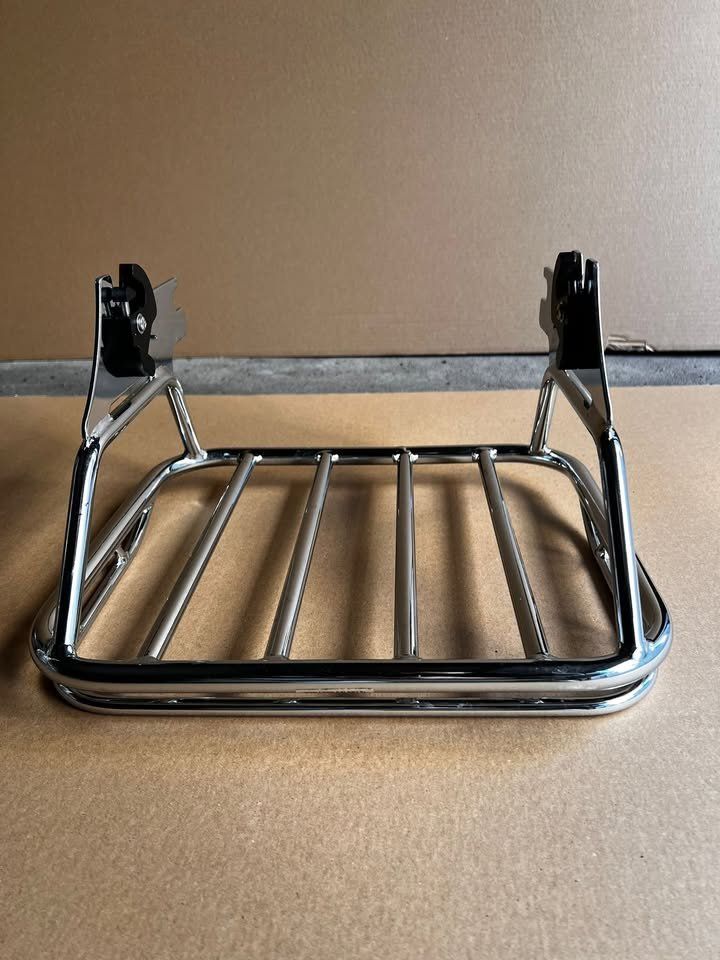 Harley-Davidson Topcase: Portapacchi Harley Davidson – Nuovo (secondo la descrizione) da Lugano venduto da cjporko