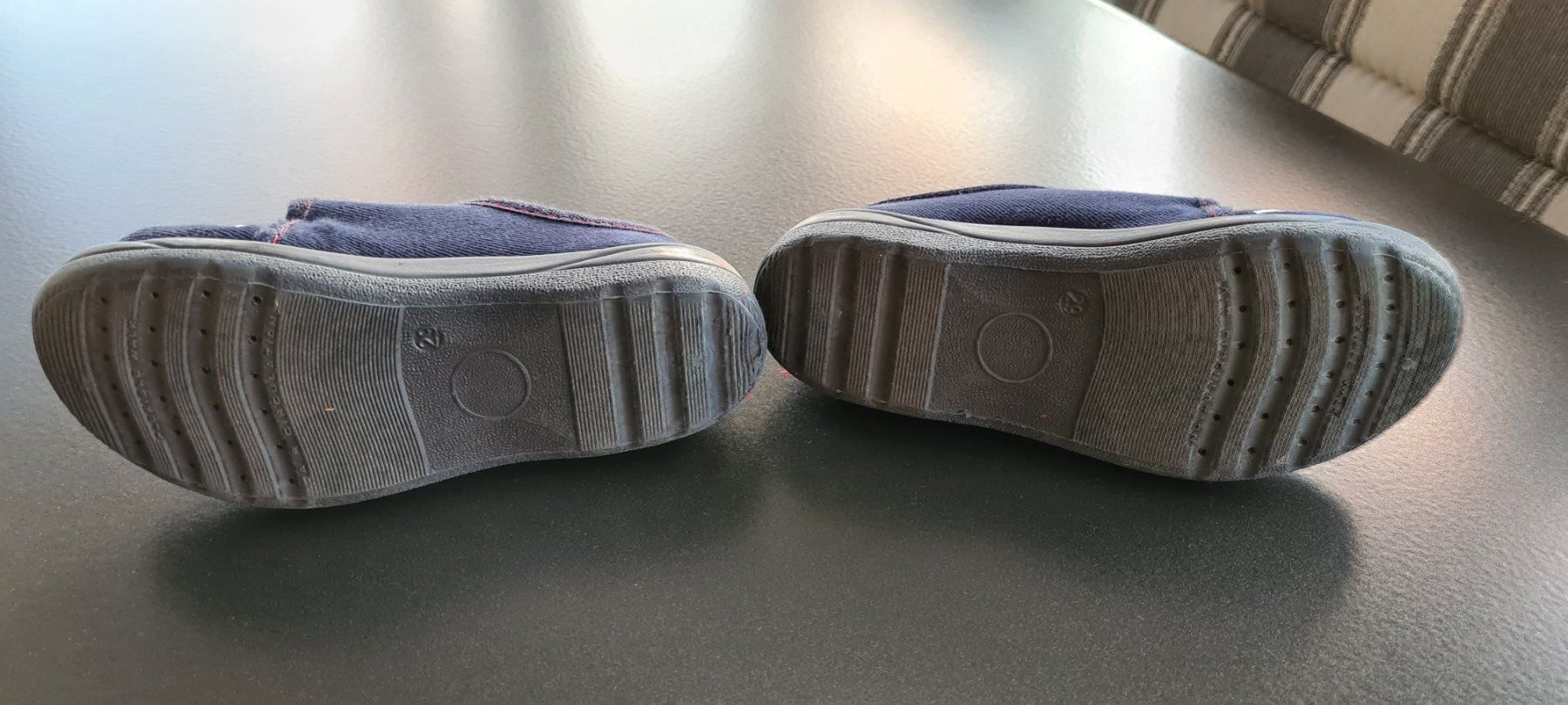 Scarpe per ragazzi: Finken Hausschuhe Gr.29 Rennauto – Usato da Obergösgen venduto da schesom 3