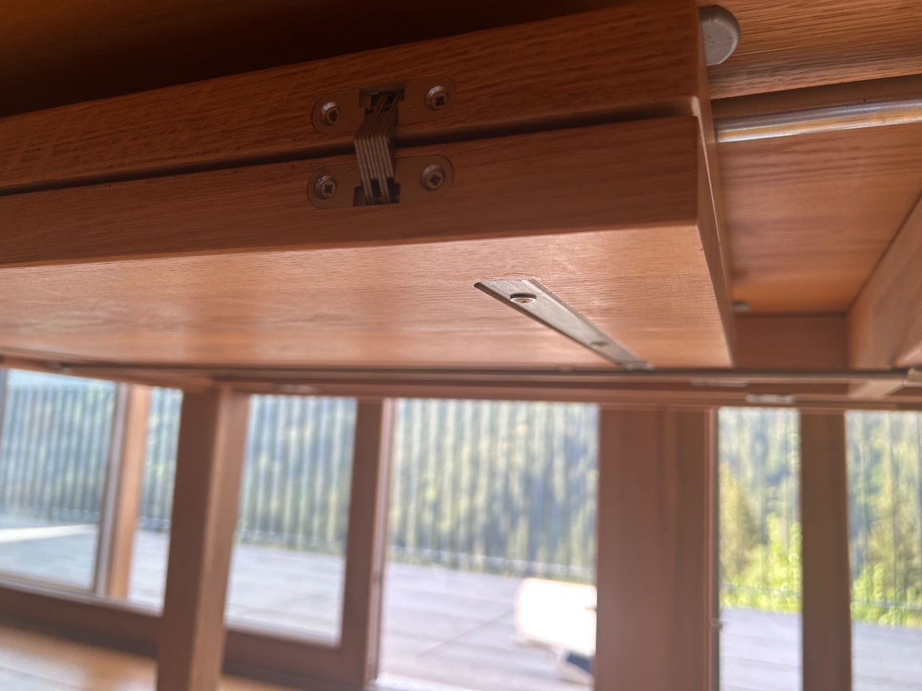 Tables: Esstisch Eichenholz ausziehbar mit 10 Stühlen – D'occasion à Flims Waldhaus par sim_hnr8 3