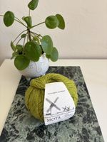 Wolle MOTA 100% Local Lana 100g neu ungebraucht gelbgrün