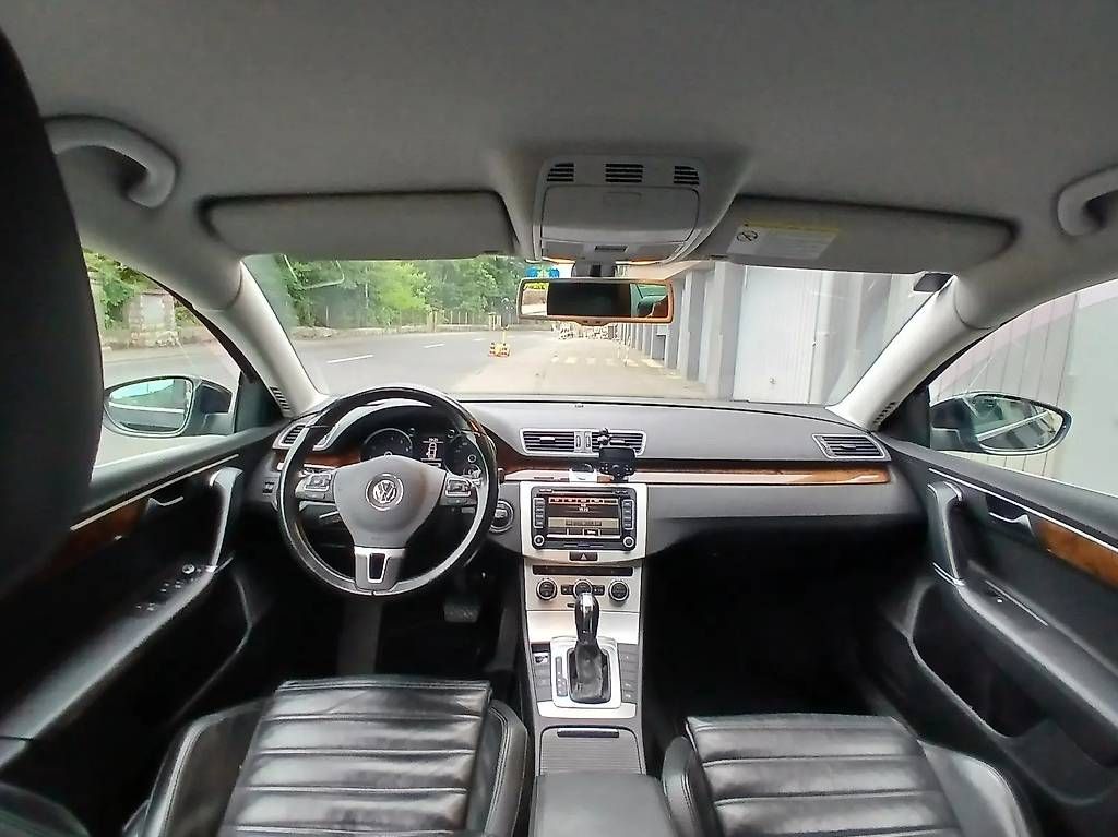 Automobili: VW Passat 2.0 TSI Highline DSG – Usato da Langenthal venduto da Goergens10 4