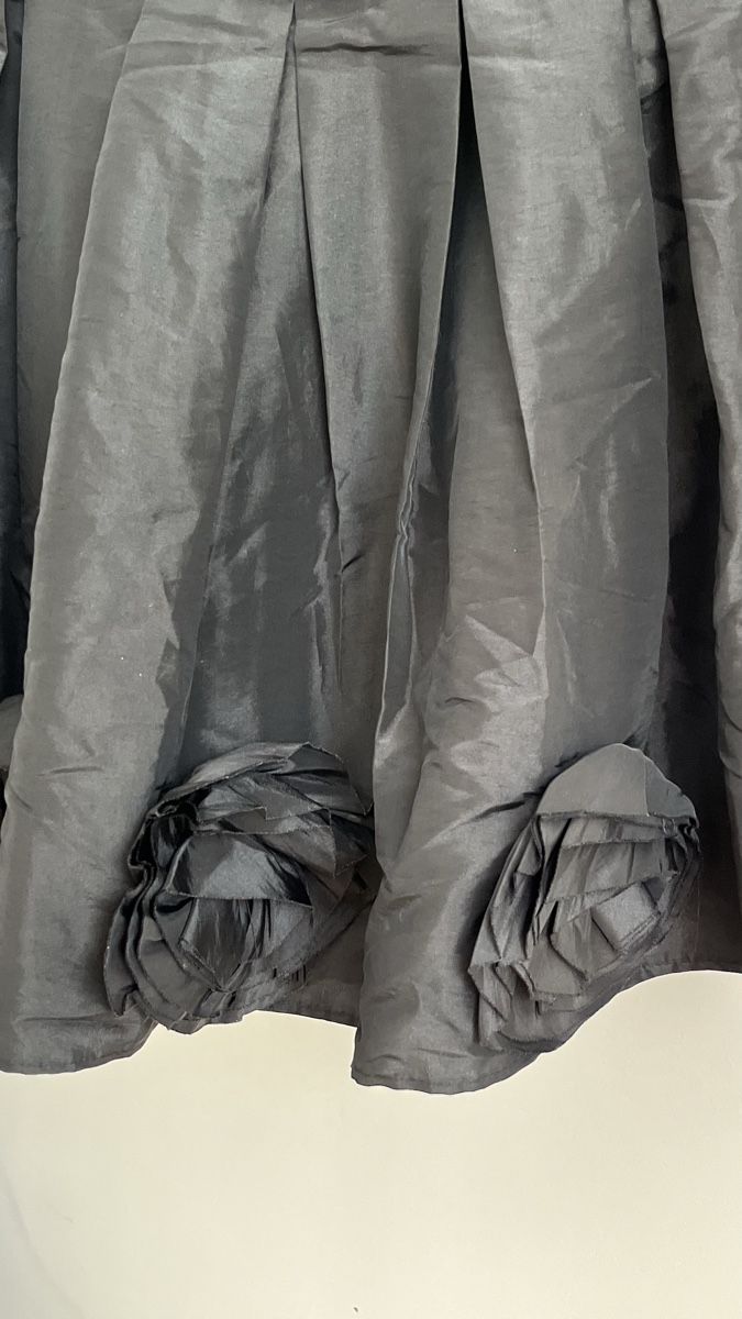 Vestiti: Robe de soirée noire bustier avec roses, élégante – Usato da Lausanne venduto da Global.P 1